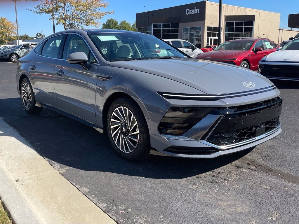 2027 Hyundai SONATA HYBRID Limited