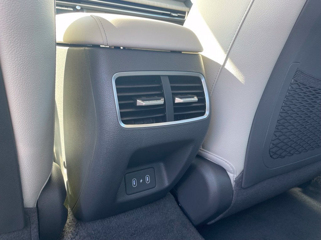 2027 Hyundai SONATA HYBRID Limited
