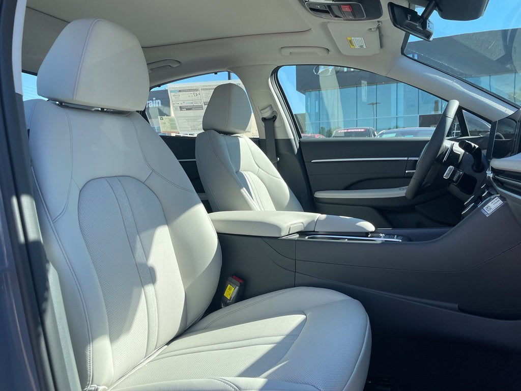 2027 Hyundai SONATA HYBRID Limited