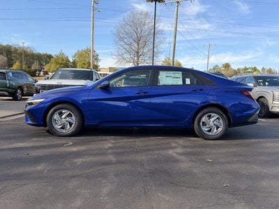 2026 Hyundai ELANTRA SE