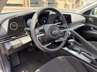 2024 Hyundai ELANTRA SEL