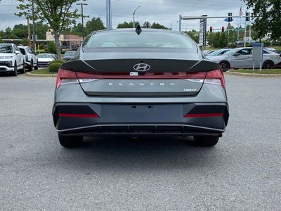 2025 Hyundai ELANTRA Limited