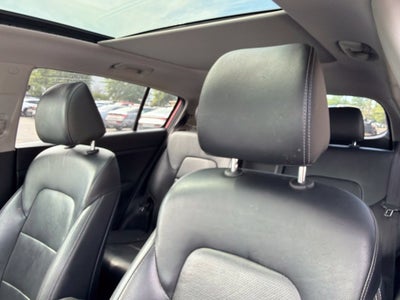 2019 Kia Sportage SX Leather, Pano Roof, Navi