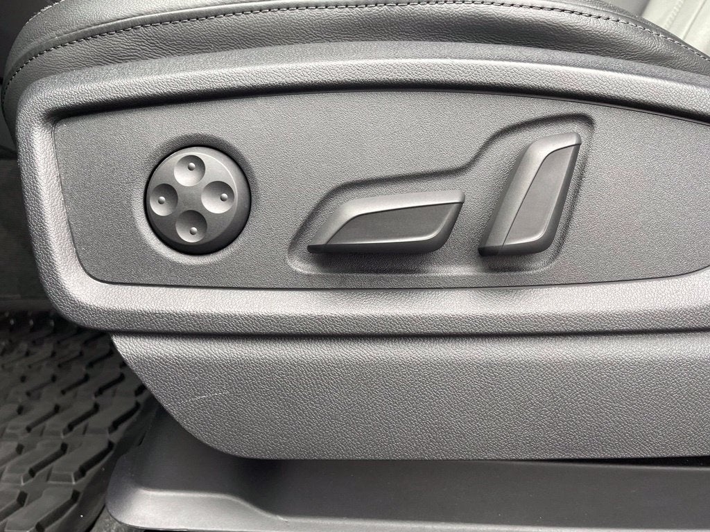 2024 Audi Q5 40 Premium Plus quattro