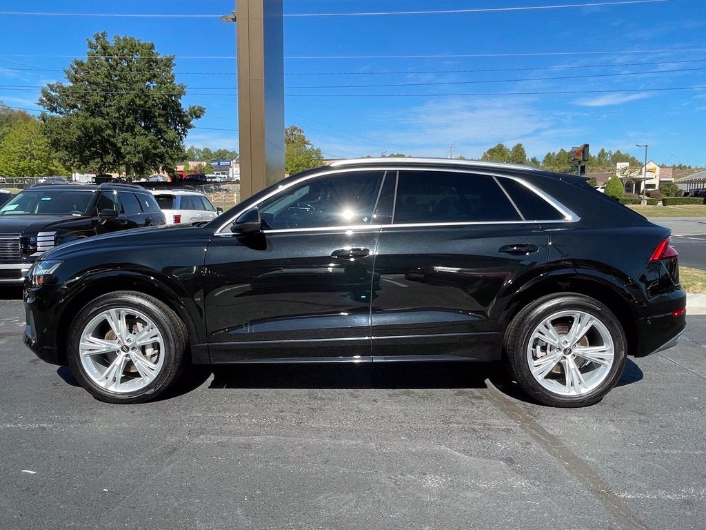 2023 Audi Q8 55 Premium Plus quattro, Pano Roof, Leather, Clean CarFax, One Own