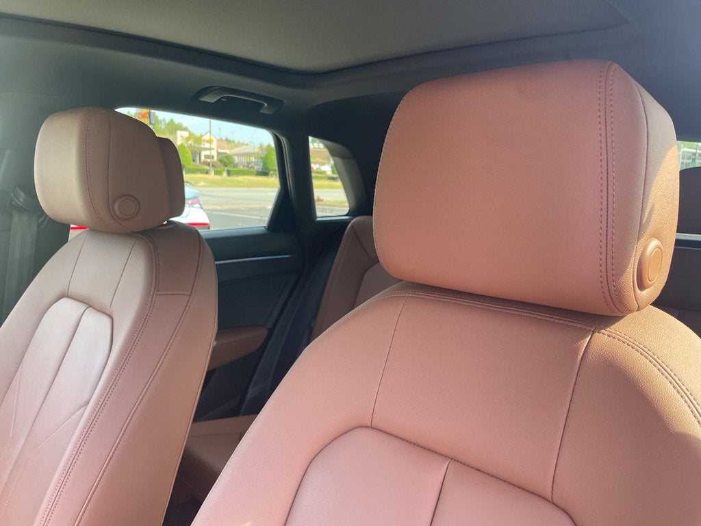 2024 Audi Q3 Premium Plus, One Owner, Navi, Leather, Moonroof S Line quattro
