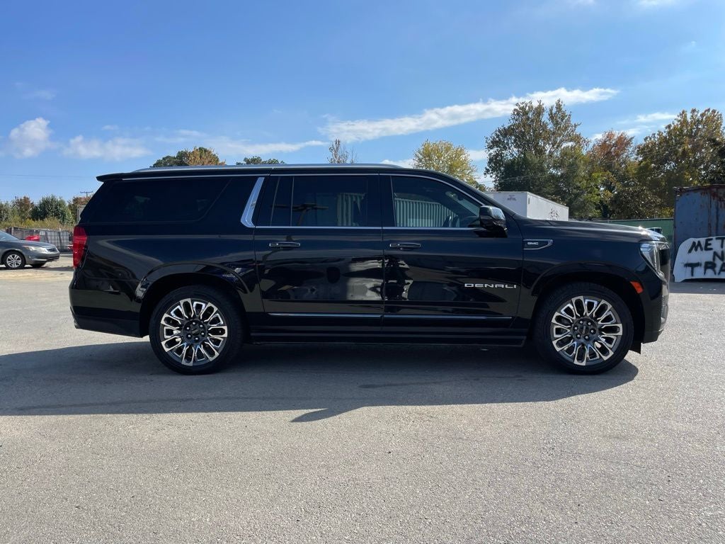 2023 GMC Yukon XL Denali Ultimate