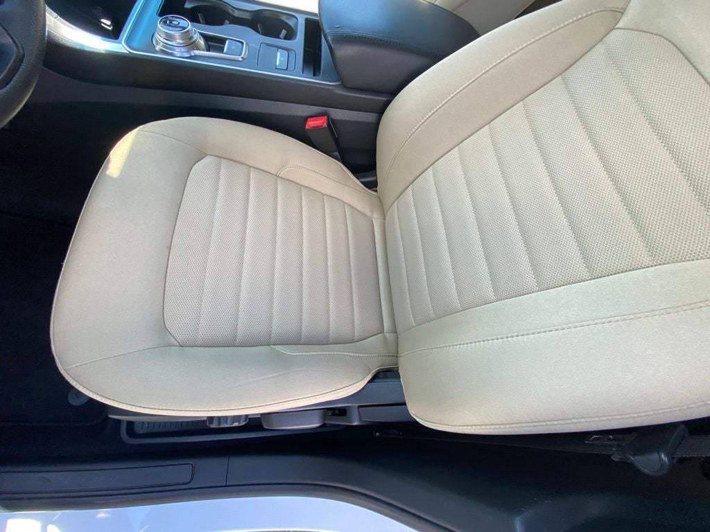 2021 Ford Edge SE