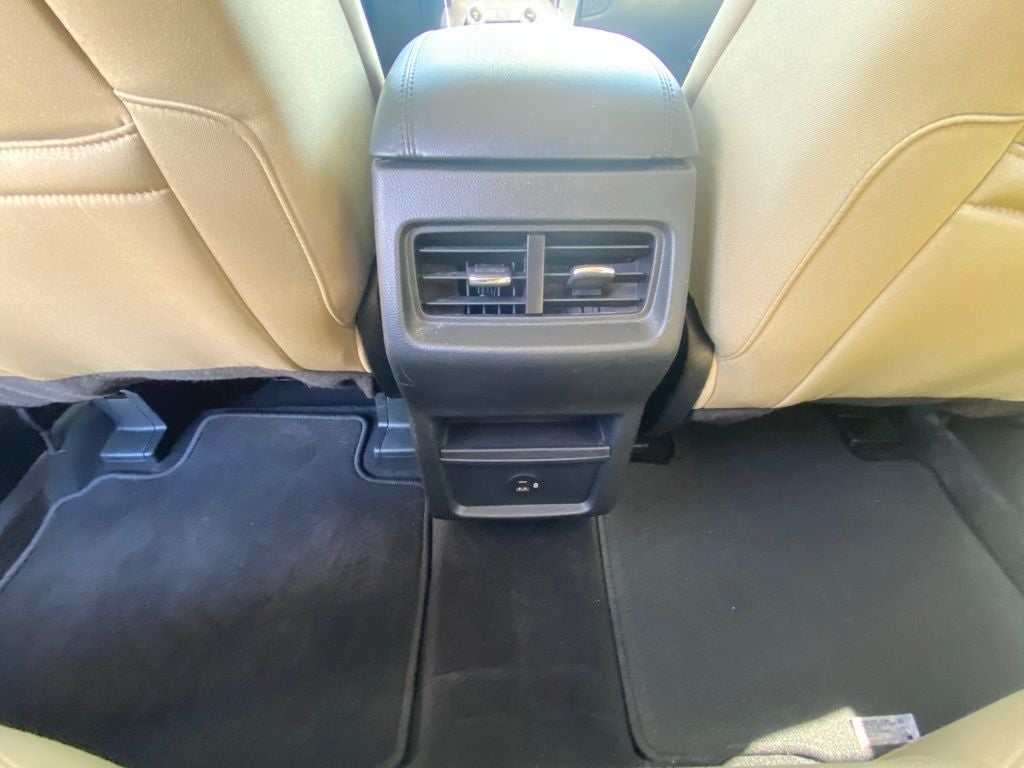 2021 Ford Edge SE