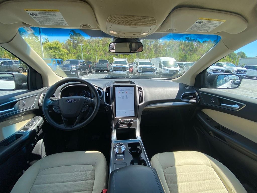 2021 Ford Edge SE