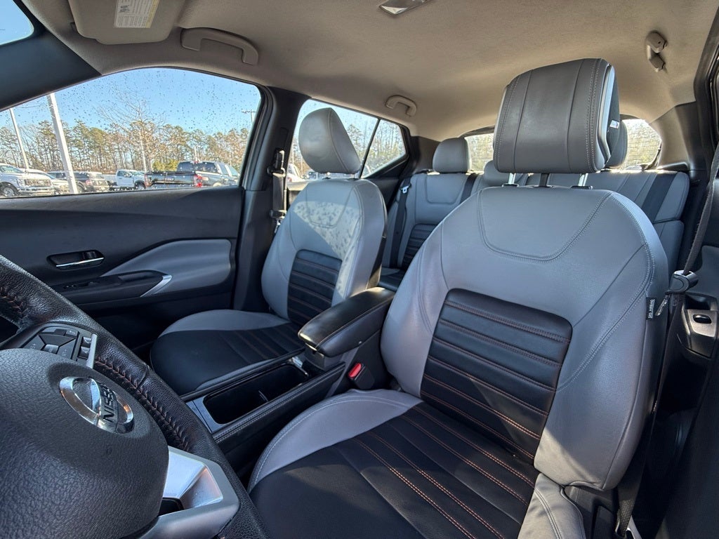 2021 Nissan Kicks SR