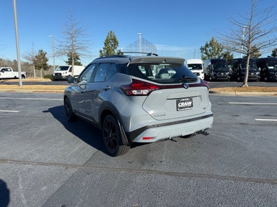 2021 Nissan Kicks SR