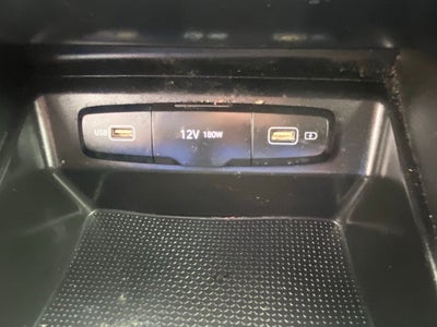 2022 Hyundai TUCSON SE