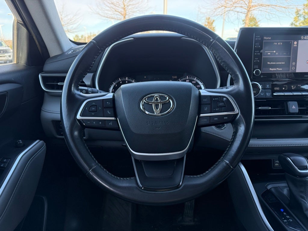 2022 Toyota Highlander XLE