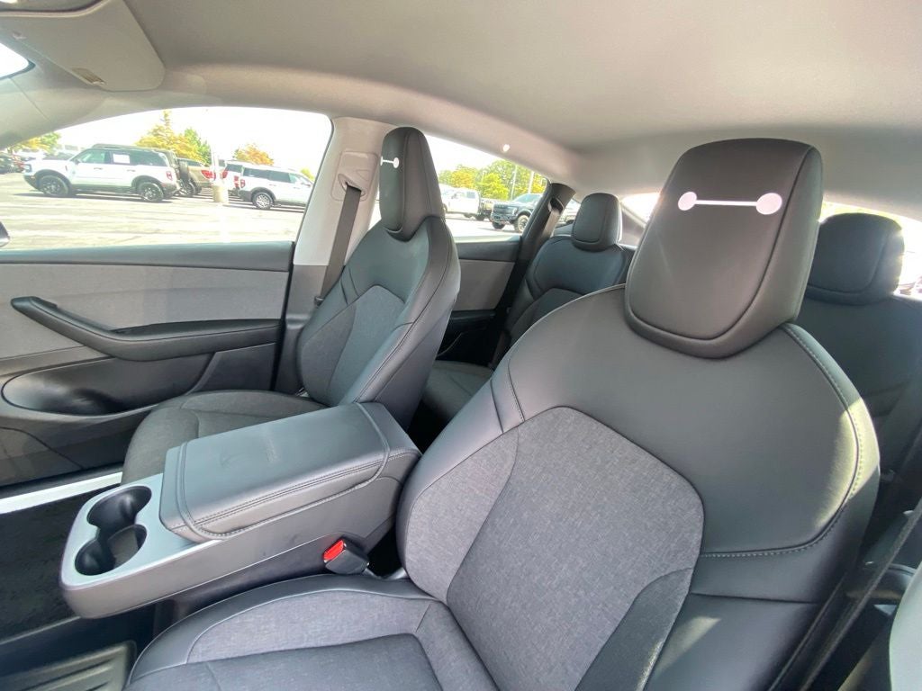 2026 Tesla Model Y Base