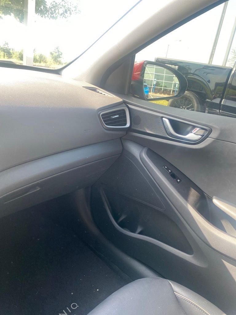 2019 Hyundai IONIQ HYBRID Limited