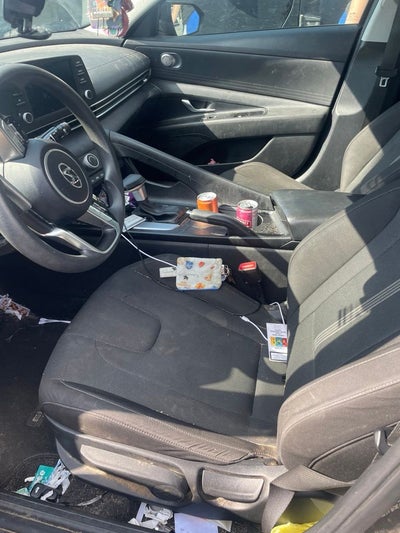 2023 Hyundai ELANTRA SE