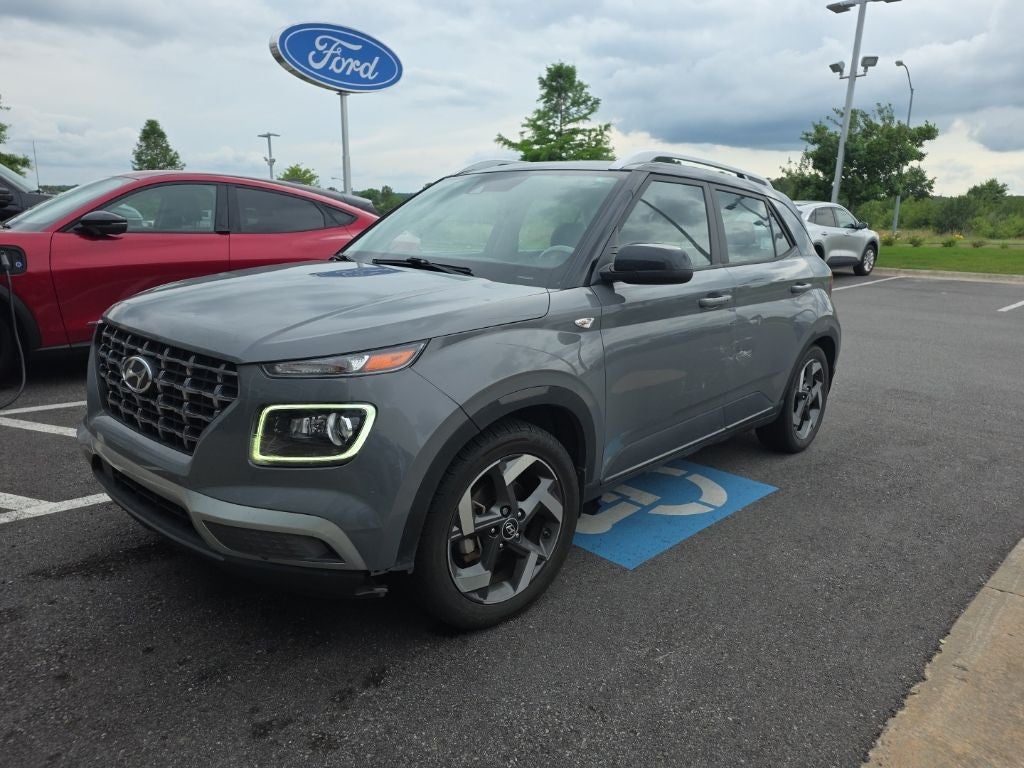2022 Hyundai VENUE Limited