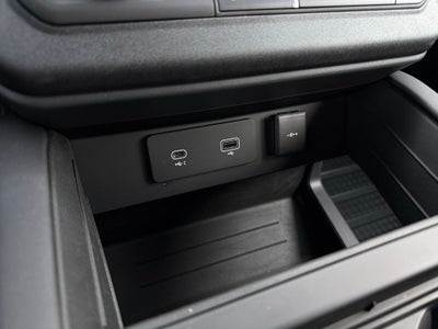 2024 Land Rover Defender 130 X-Dynamic SE