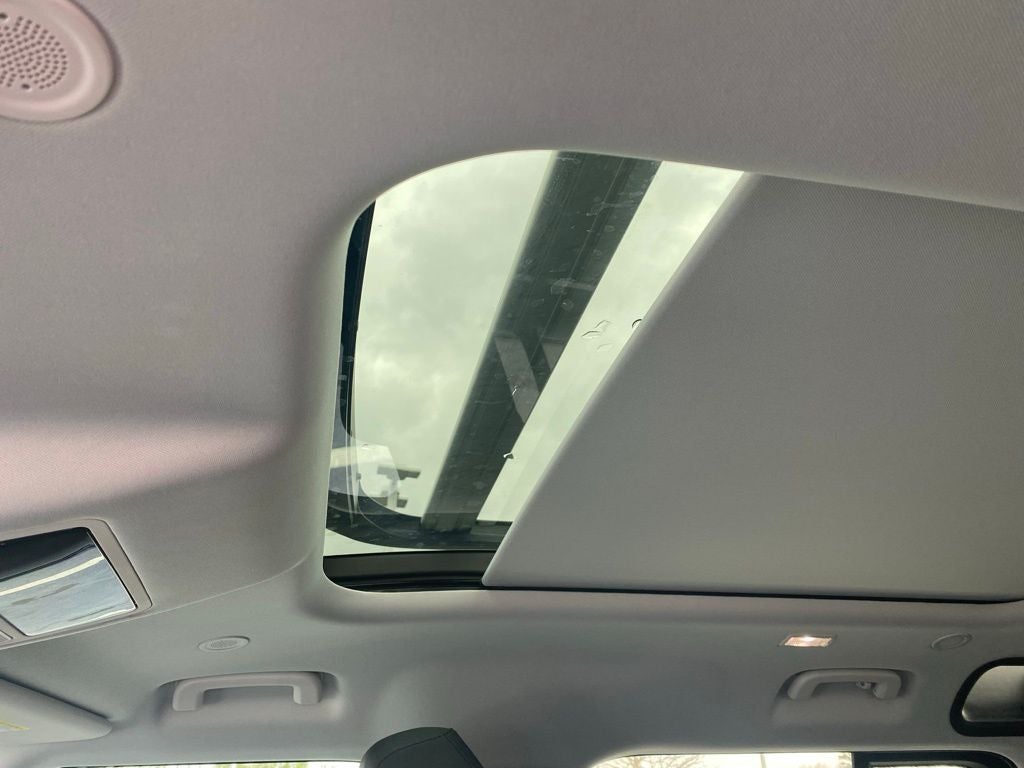 2025 Land Rover Defender 110 S