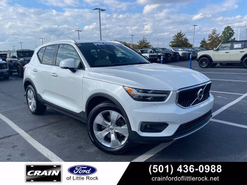 2021 Volvo XC40 Momentum