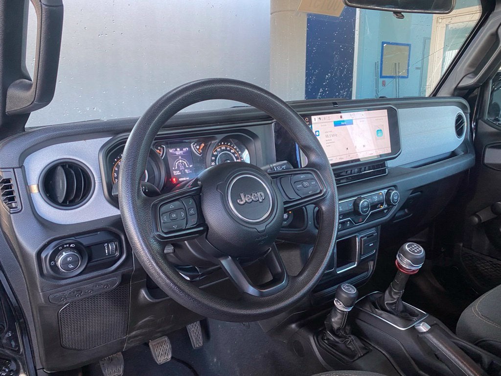 2024 Jeep Gladiator Sport - 4WD - MANUAL TRANSMISSION
