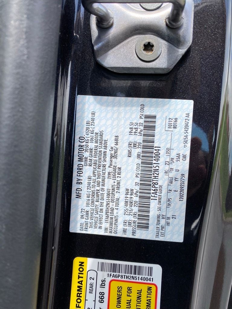 2022 Ford Mustang EcoBoost
