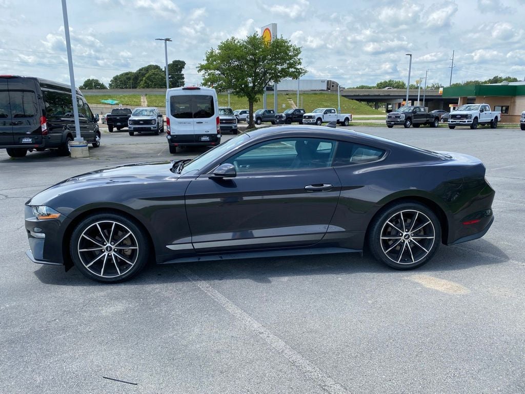 2022 Ford Mustang EcoBoost