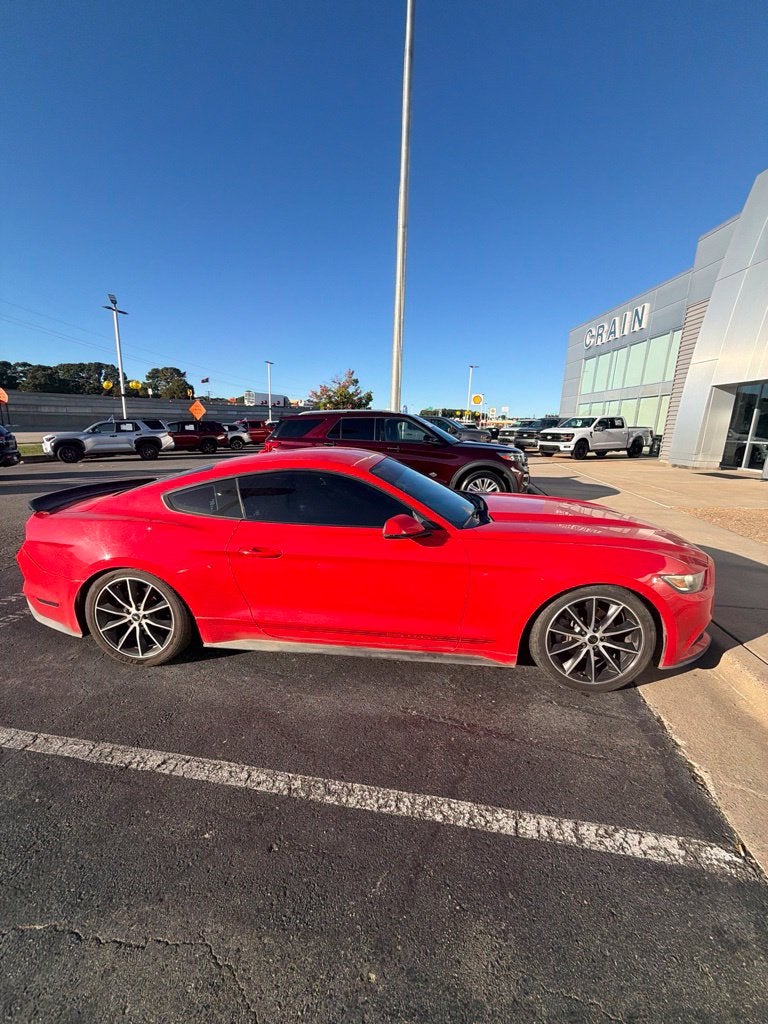 2017 Ford Mustang EcoBoost Premium