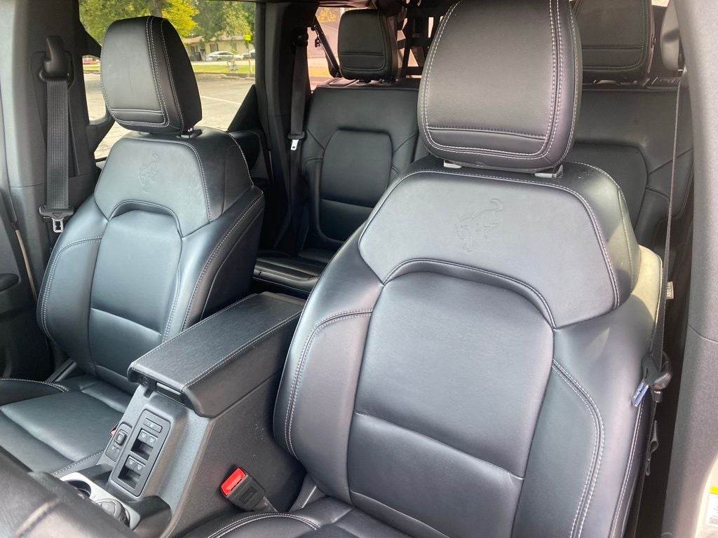 2025 Ford Bronco Outer Banks SOFT TOP