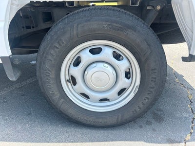 2022 Ford F-150 XL - 4WD SUPERCREW