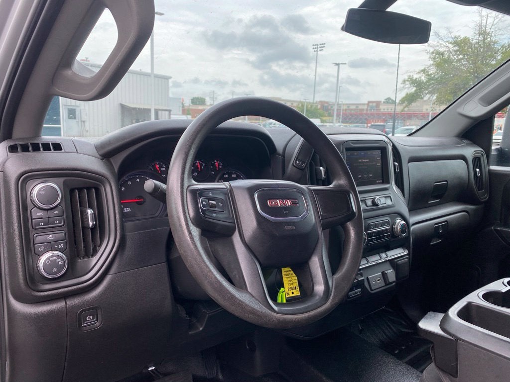 2023 GMC Sierra 3500HD Pro CHASSIS PRO - FLAT BED