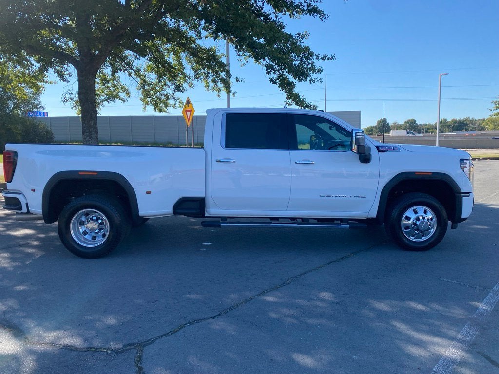 2025 GMC Sierra 3500HD Denali - RESERVE - 4WD