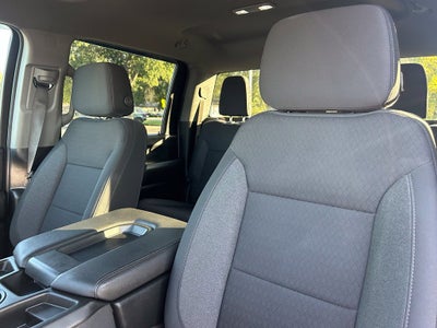 2025 Chevrolet Silverado 2500HD Custom - 4WD - DURAMAX 6.6L V8