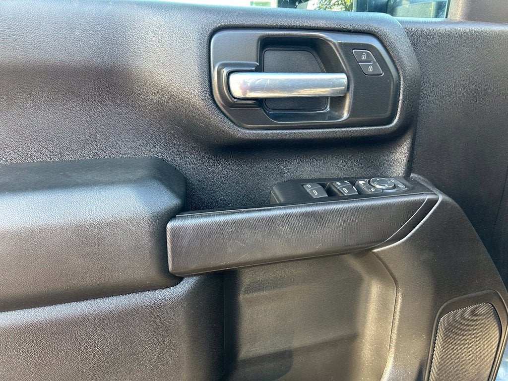 2025 Chevrolet Silverado 2500HD Custom - 4WD - DURAMAX 6.6L V8