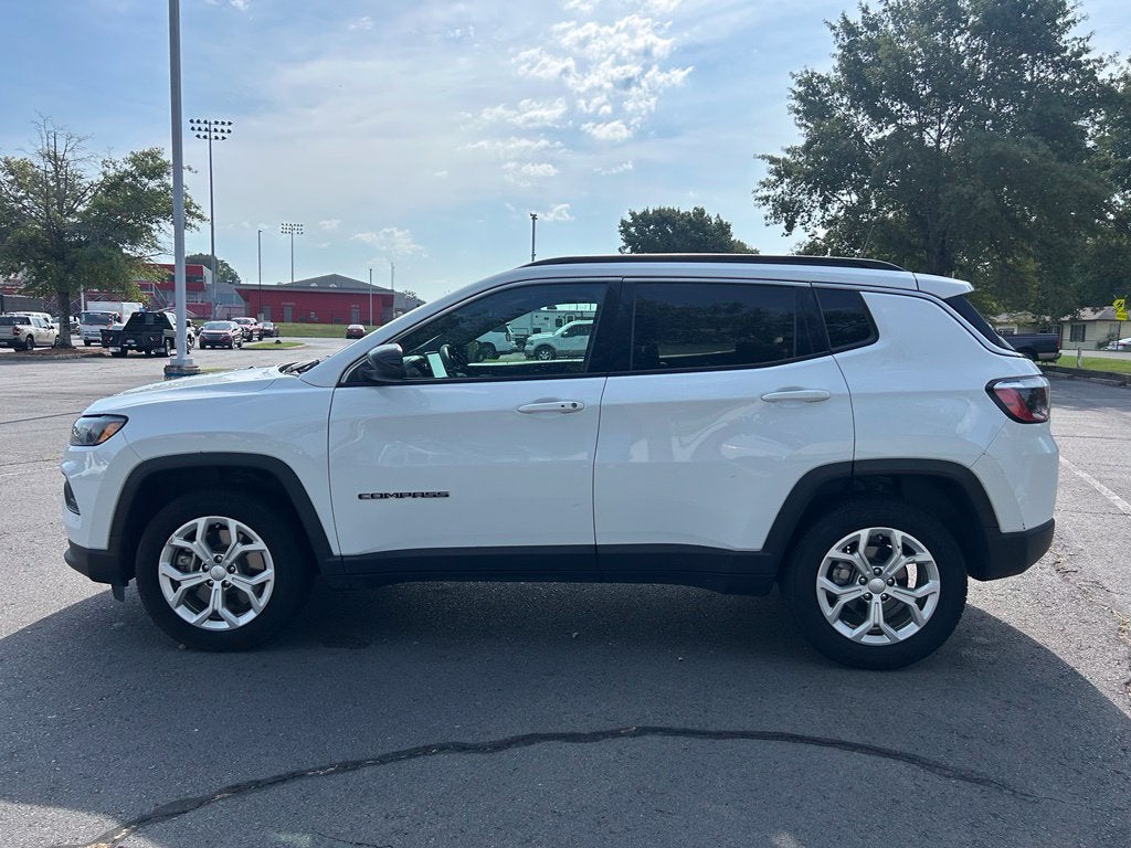 2024 Jeep Compass Latitude FORD BLUE CERTIFIED - CLEAN CARFAX