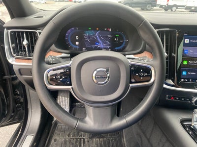 2023 Volvo S60 Recharge Plug-In Hybrid T8 Plus Black Edition