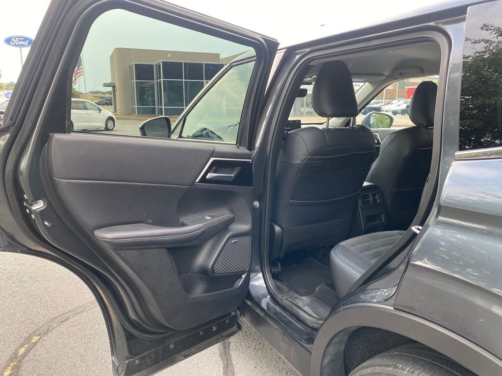2025 Mitsubishi Outlander SE - FORD BLUE CERTIFIED