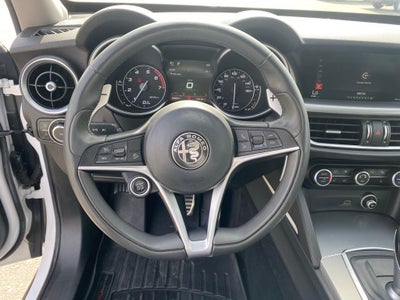 2018 Alfa Romeo Stelvio Base