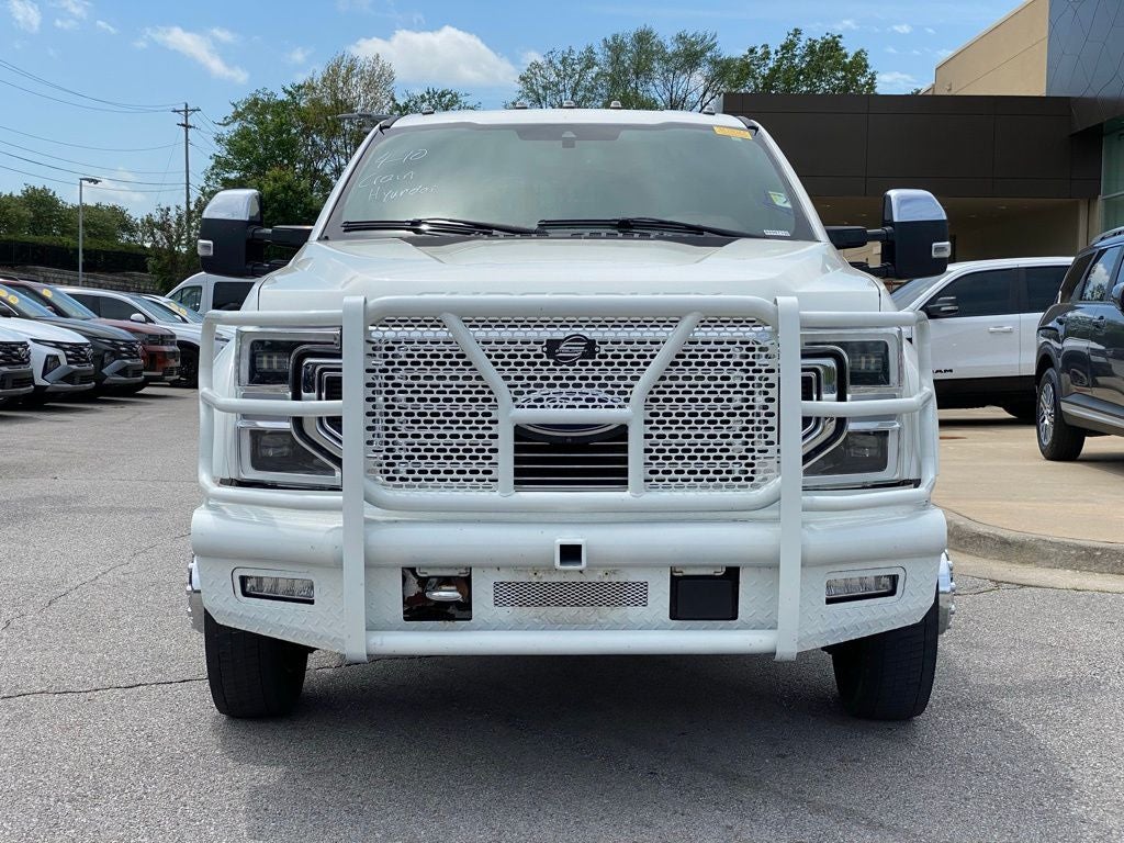 2022 Ford F-450SD Platinum