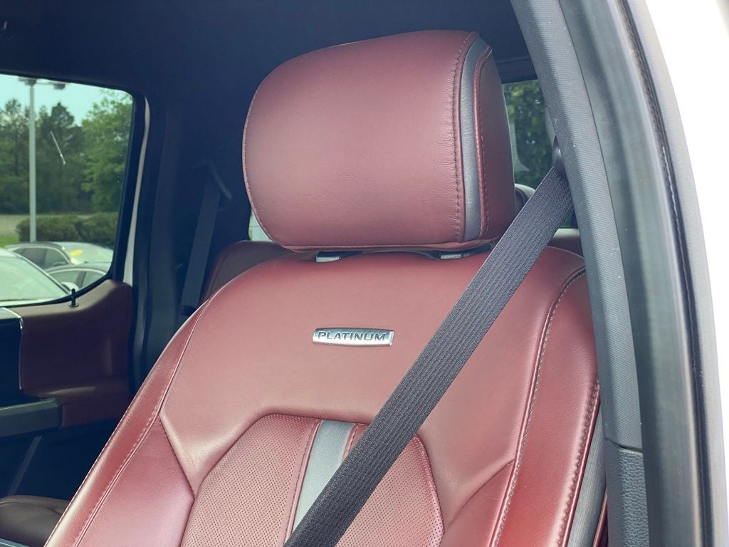 2022 Ford F-450SD Platinum