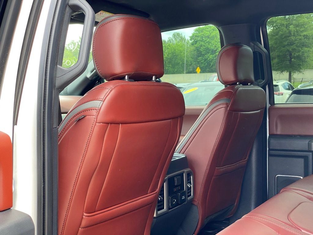 2022 Ford F-450SD Platinum