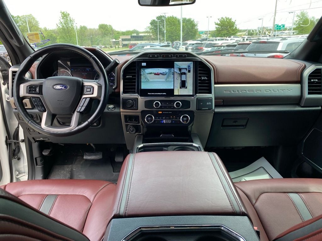 2022 Ford F-450SD Platinum