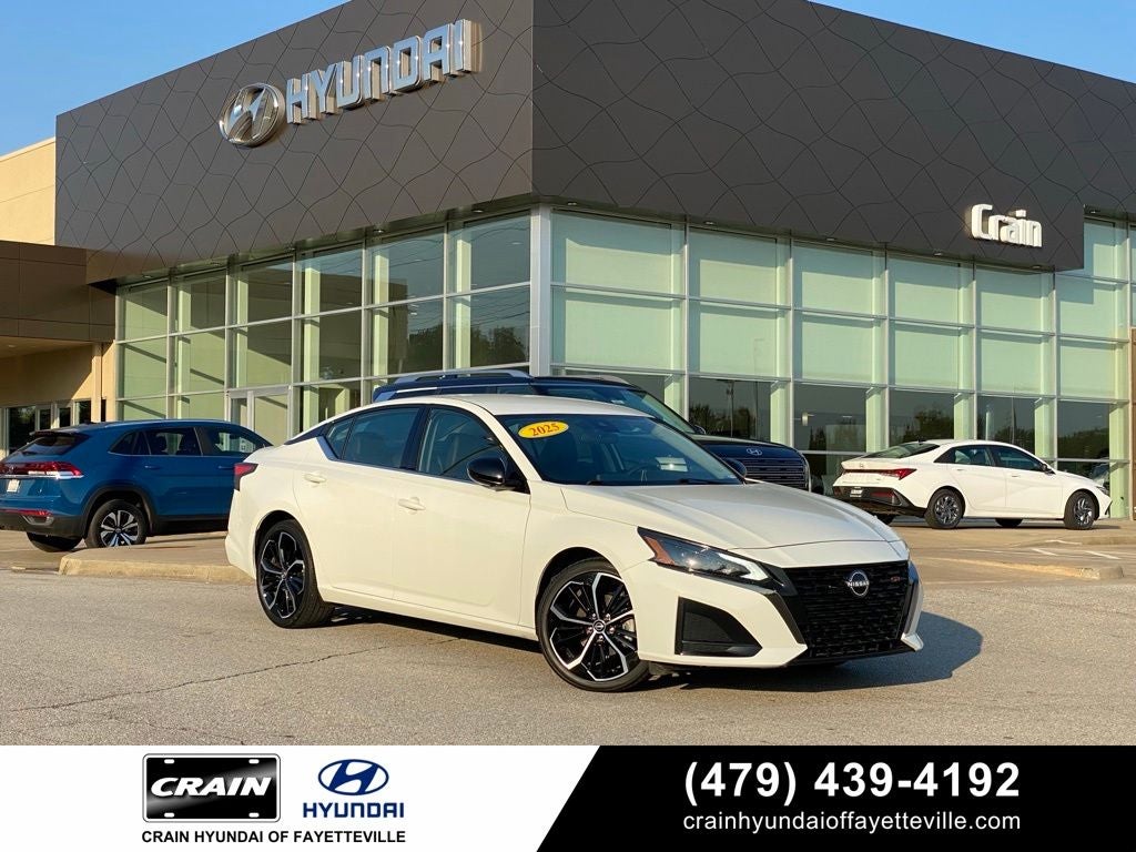 2025 Nissan Altima 2.5 SR