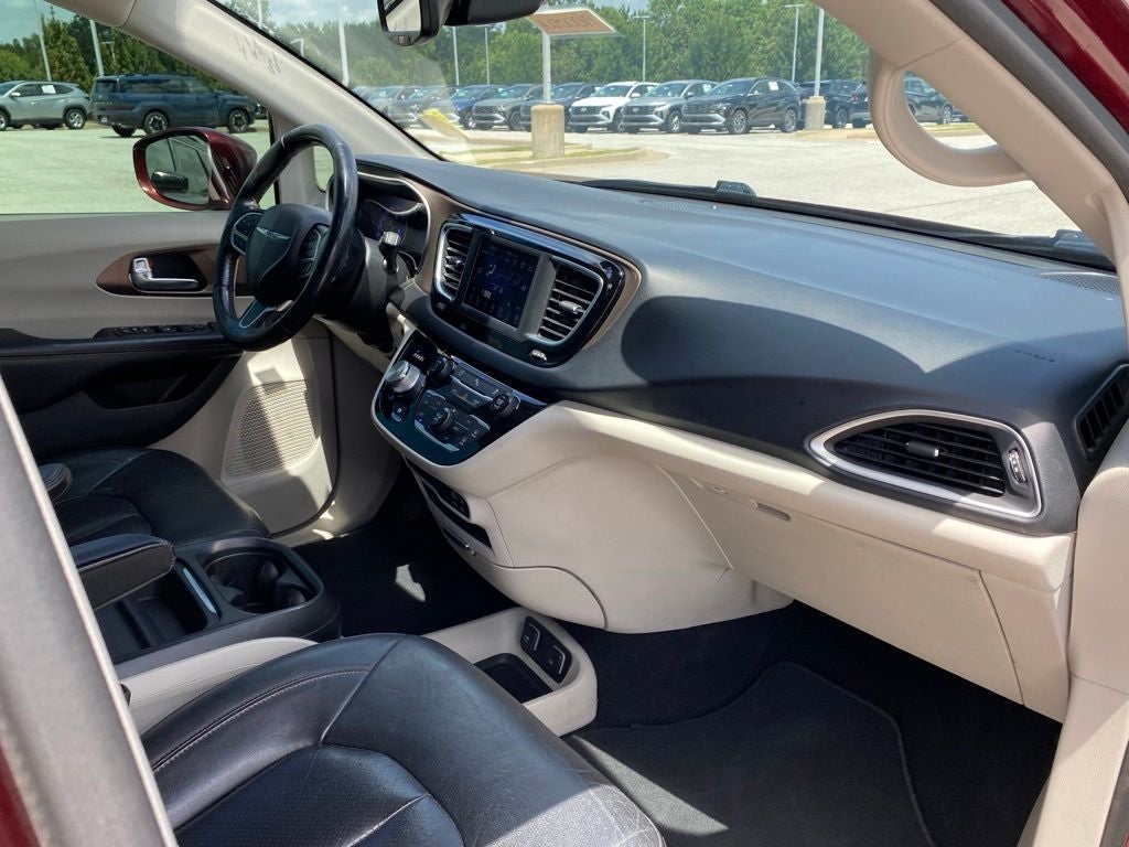2019 Chrysler Pacifica Touring L