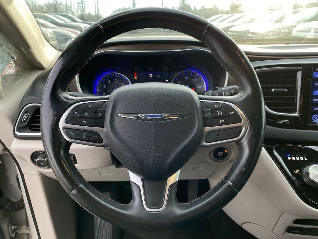 2017 Chrysler Pacifica Touring L Plus