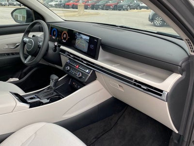 2026 Hyundai TUCSON SE FWD