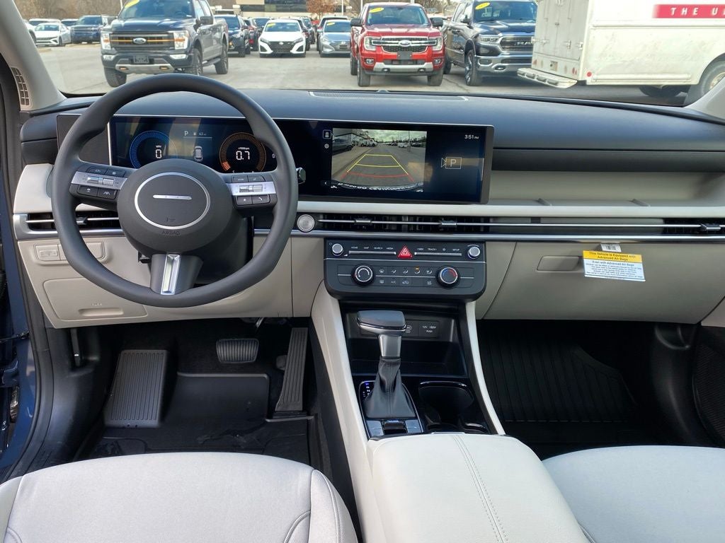 2026 Hyundai TUCSON SE FWD