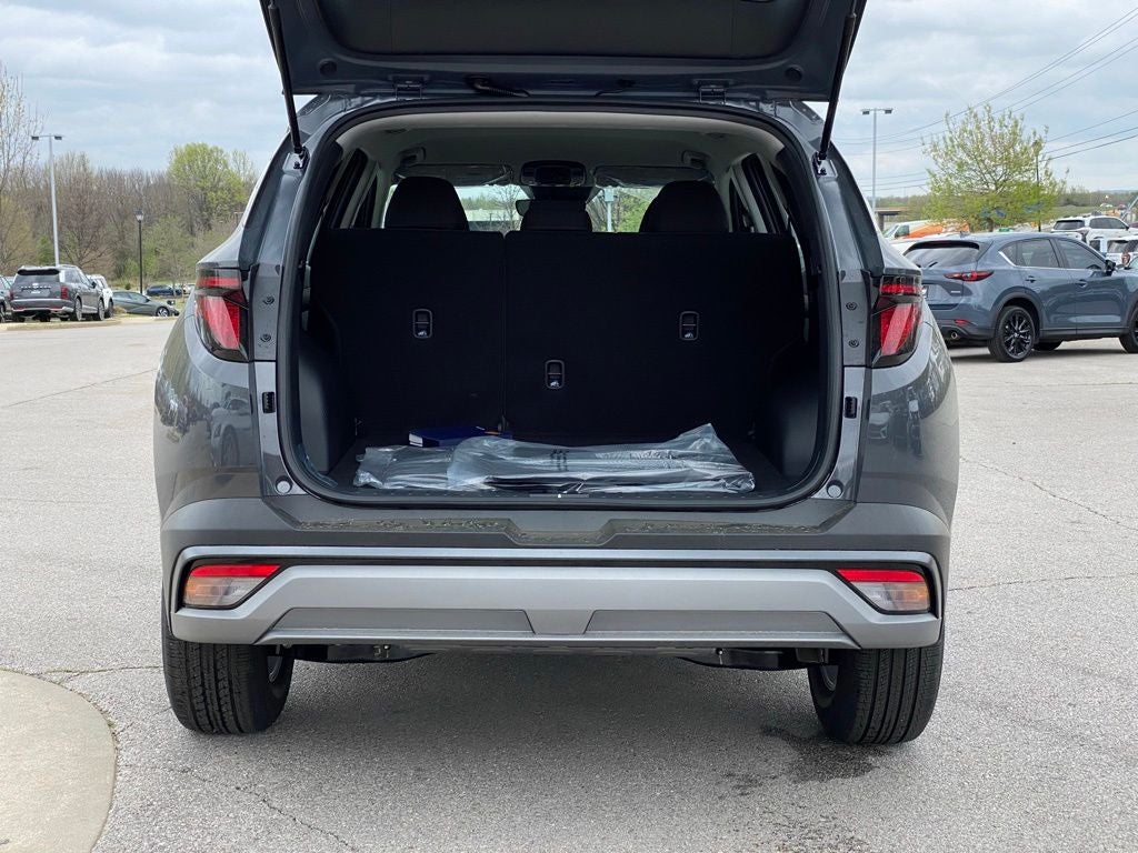 2026 Hyundai TUCSON SE FWD