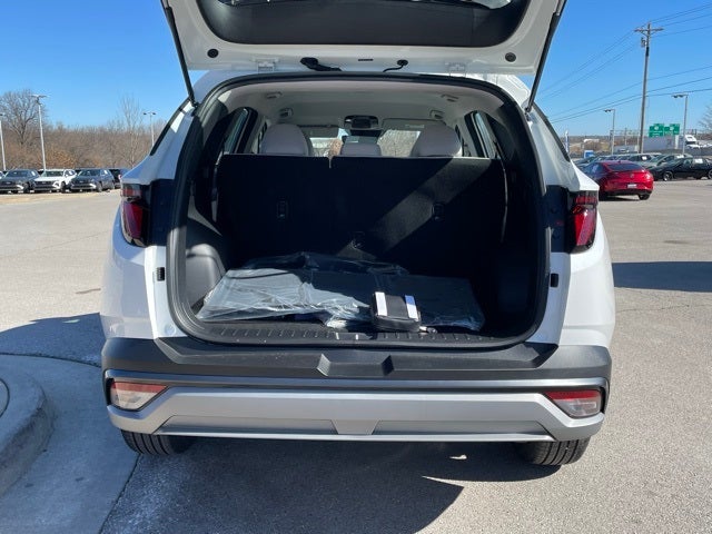 2025 Hyundai TUCSON SE FWD